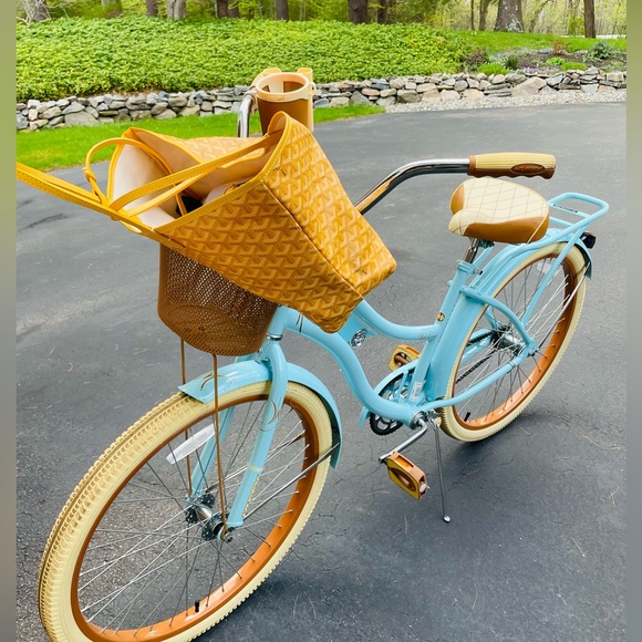 Meet your Posher, Bethany - Picture 5 of 8